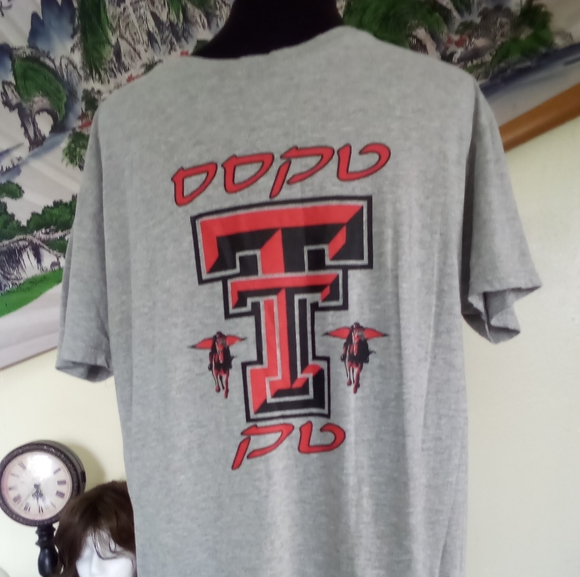 Grey graphic Tee - Picture 7 of 7